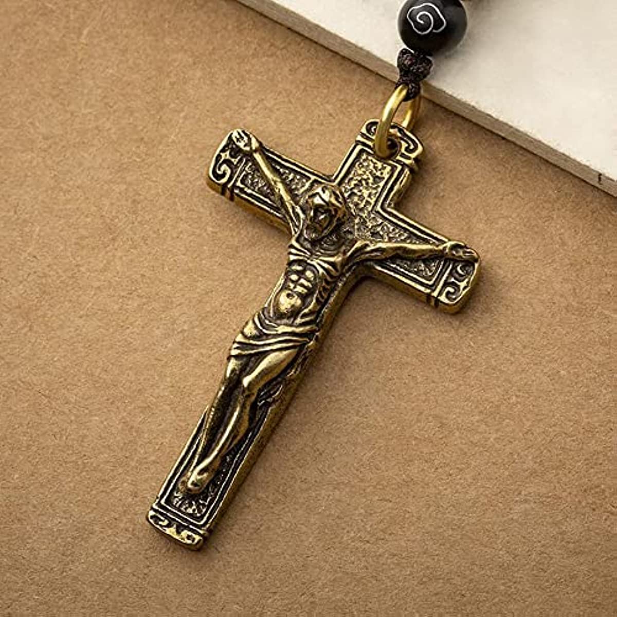 RTGGSEL Retro Brass Jesus Cross Keychain Bags Rearview Mirror Hanging Charm Catholic Cross Religious Gifts Jewelry Holy Article