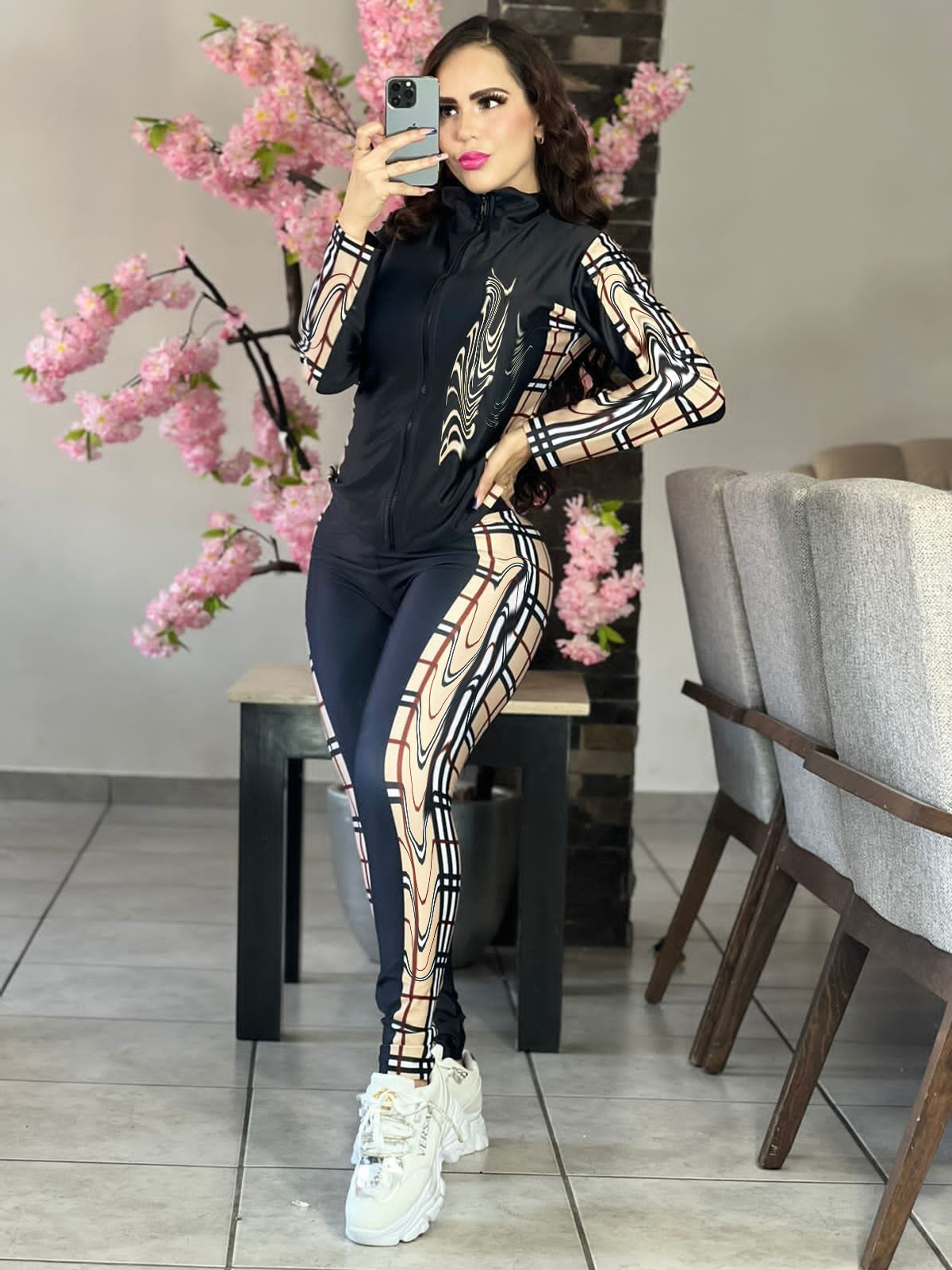 Sporty Two Piece Pants Tracksuit Women Casual Print Jacket and Sweatpants sätter gratis fartyg