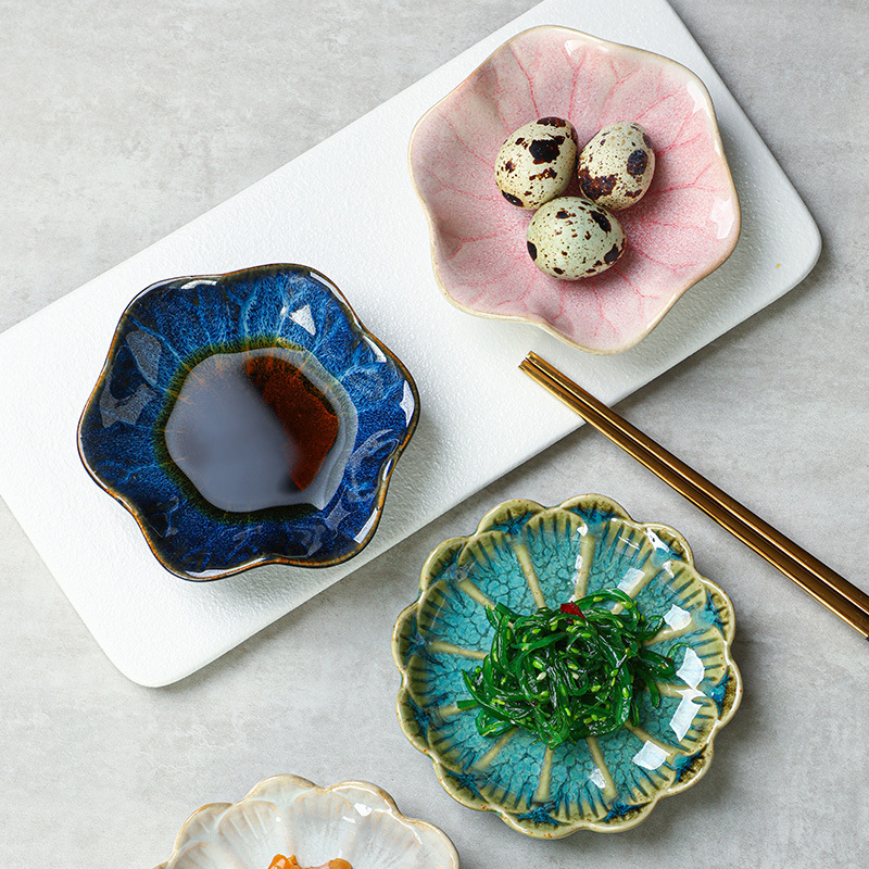 Uppsättning av 4 japanska vintage stil ugn glaserade små keramiska doppskålen klämskål sidor för sojasås dessert tomat