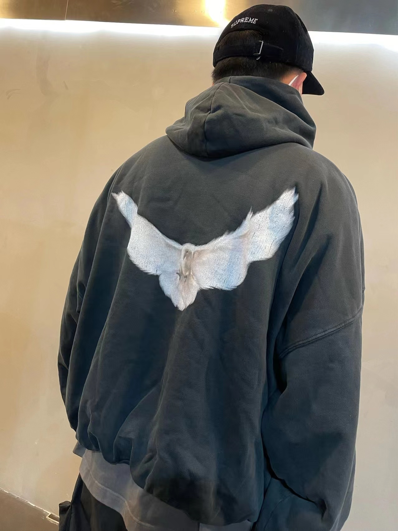 Yzys Pullover Gaps Hoodie Tripartite Co Branded Dove Hoodie Designer Kanyes Hoody Mode Herren Oversize Sweatshirts Peace Dove Bedruckt Frauen Gaps Kanyes Hoodie 840