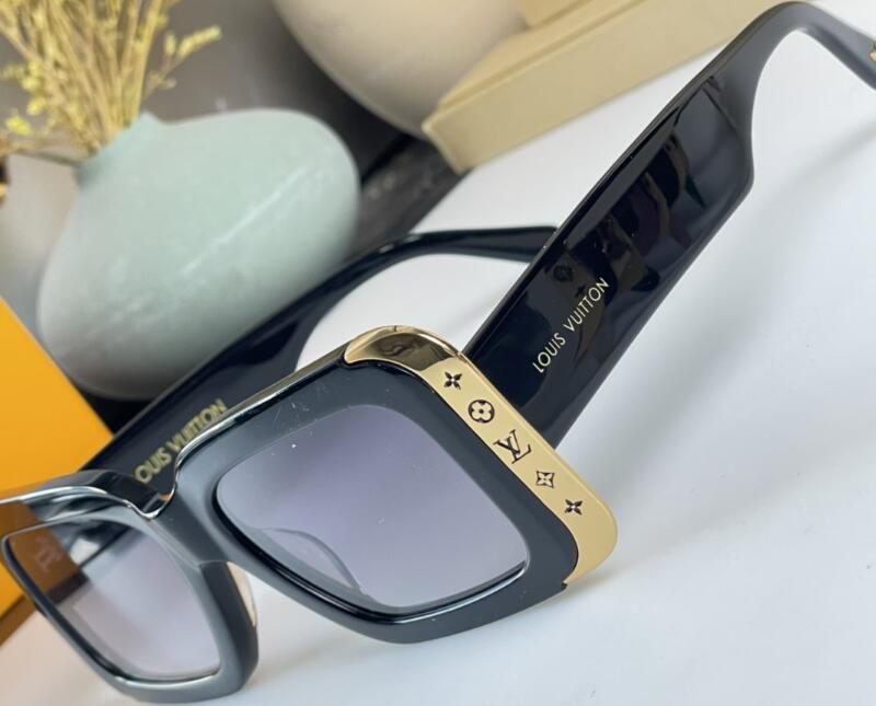 5A Eyeglasses L Z1653E Moon Rectangular Eyewear Discount Designer Sunglasses Women Acetate 100% UVA/UVB With Glasses Bag Box Fendave Z1655W