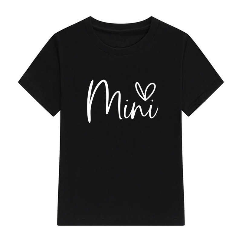 Famille correspondant tenues maman et mes vêtements maman fille famille correspondant vêtements maman Mini T-shirt bébé serré famille apparence été haut en coton G220519