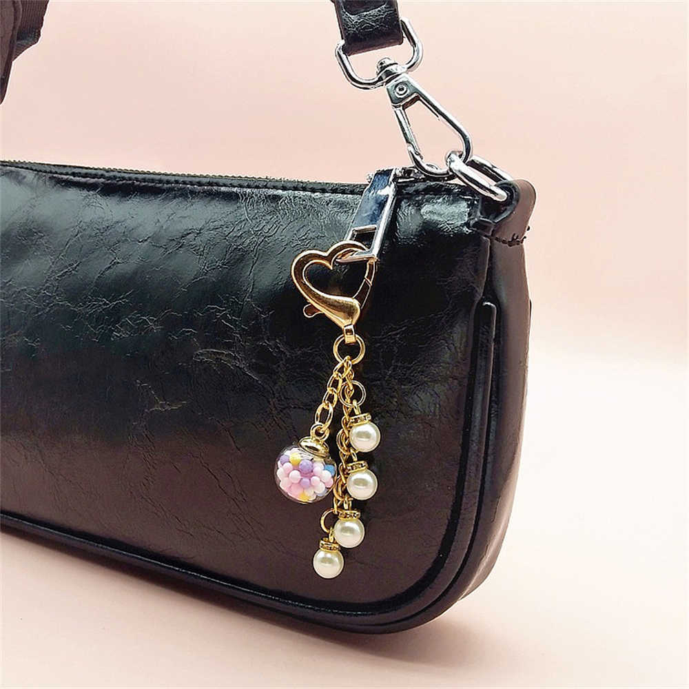 New Luxury Pearl Tassel Keychain Fashion Love Heart Pendant for Women Bag Ornaments Car Key Holder Accessories Creative DIY Keyring