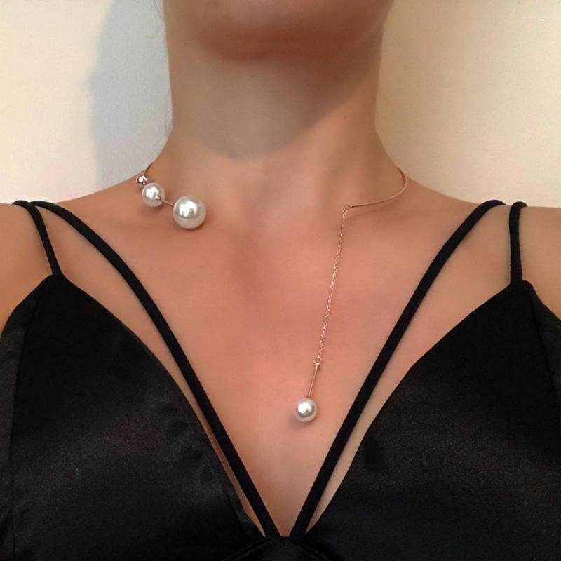 Chaînes élégantes grand blanc Imitation perle collier ras du cou clavicule chaîne mode pour les femmes bijoux de mariage collier 2023