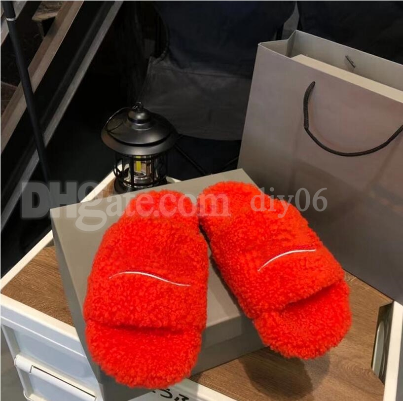 Top Quality Designer Luxury Womens Slippers Ladies Winter Wool Slides Fur Plush slippers Fluffy Furry Warm letters Sandals Comfortable Fuzzy Girl lovely Slipper