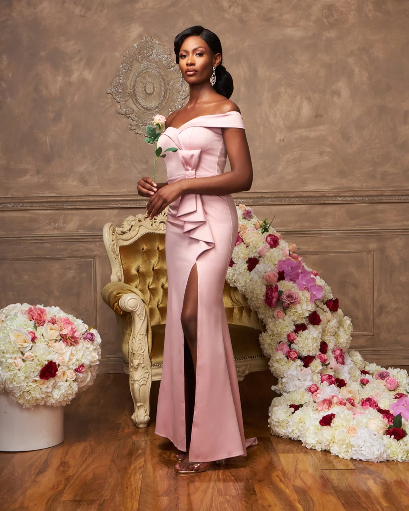 Blush Różowy vintage Afikan Sukienki druhny z syreny na ramię Side podzielone podłogę Długość ślubna pokojówka Suknia sukienka