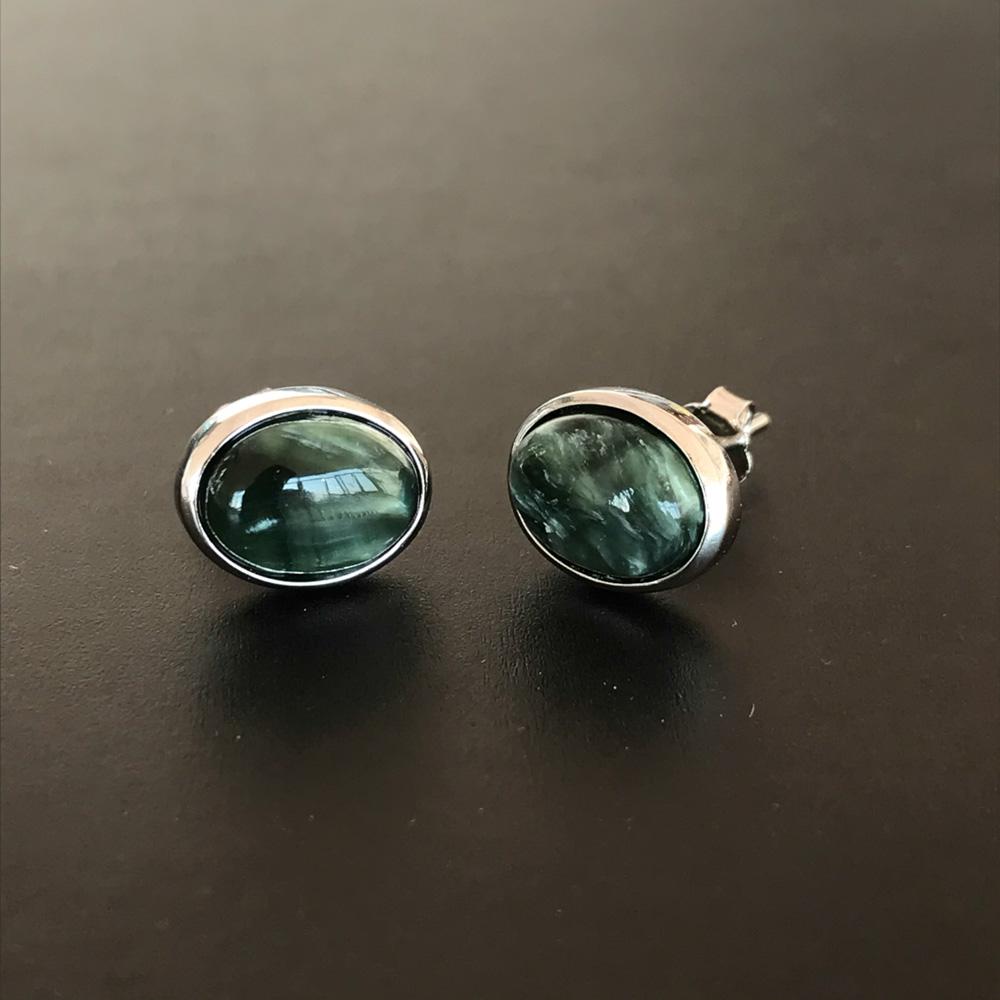 Orecchini a perno eleganti in serafinite naturale in argento sterling 925 le donne, regalo di gioielleria raffinata feste di anniversario di Charoite russa