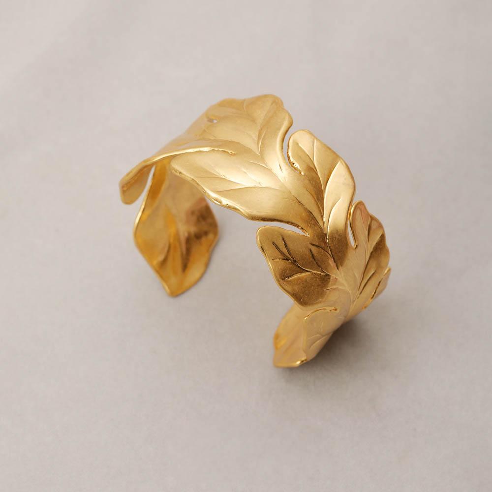 Bangles Personality super exaggerated big tree leaf bracelet Trendy models Brass Retro style metal stylish punk girl wide cuff bracelet