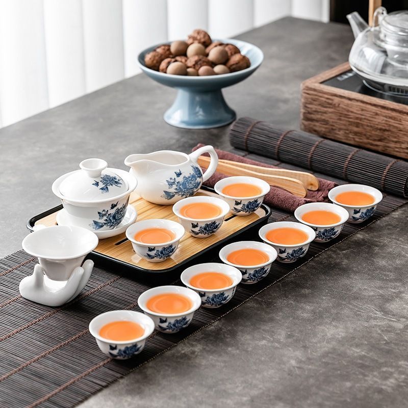 Bärbar keramisk te -utsättning kinesisk kung fu teaset tekanna resenare teaware med väska teaset gaiwan te koppar te ceremoni