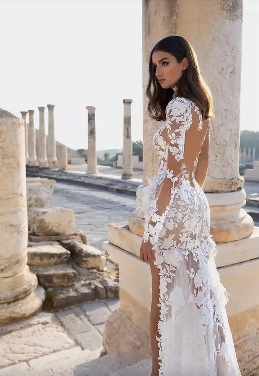 Arabia Mermaid Wedding Dress 2023 berta High Collar Side Slit Illusion Lace Appliques Long Sleeve Sweep Train Boho Bridal Gown