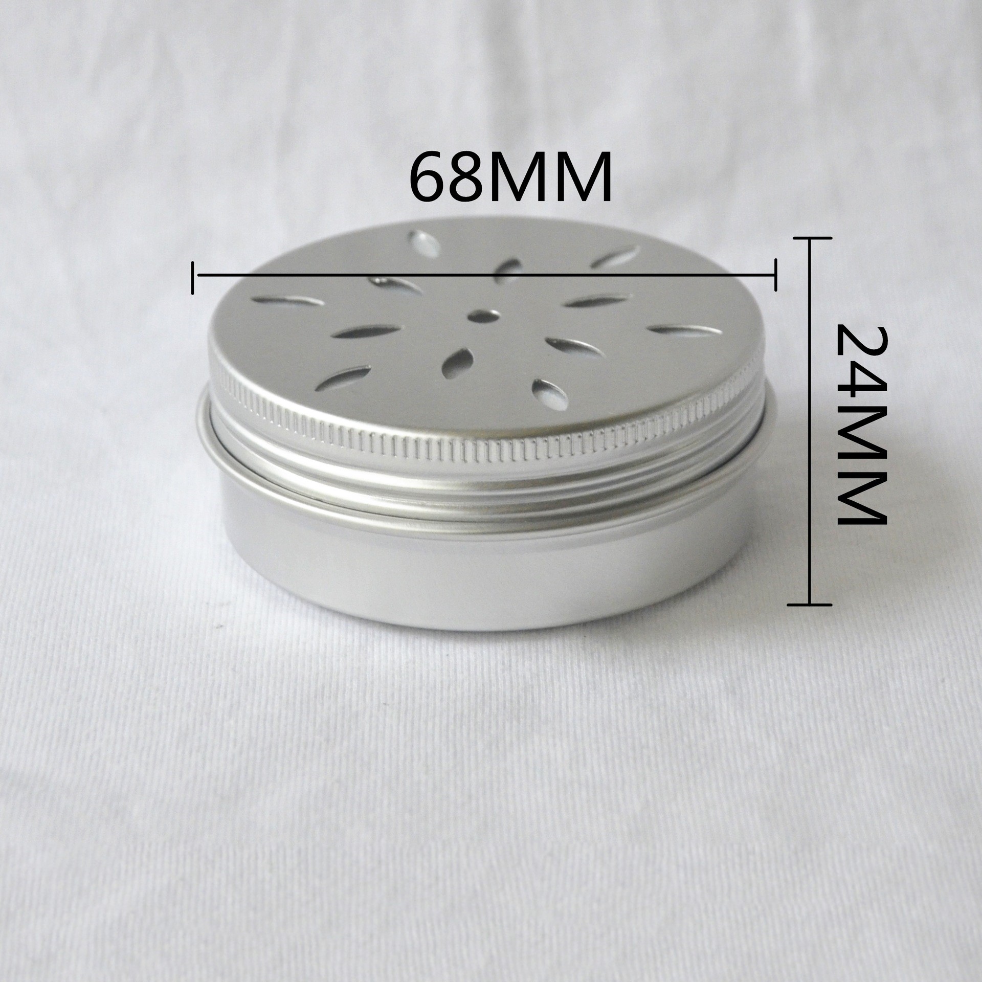 60g Pots de crème en aluminium découpés et évidés 68 * 24MM, pot à cosmétiques, boîte à cire pour cheveux, savon fait main, thé, boîte à ligne de poisson, contenant de baume à lèvres en métal