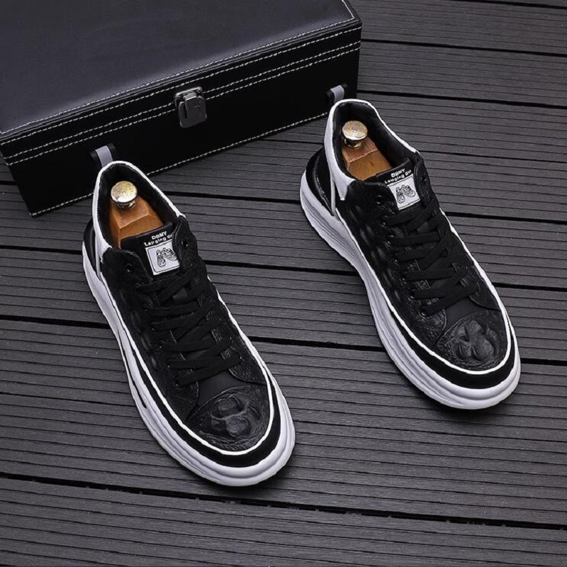 Scarpe casual sportive traspiranti da uomo di moda personalità di tendenza versione coreana scarpe da tavola giovani con suola spessa sneakers marea D2H52