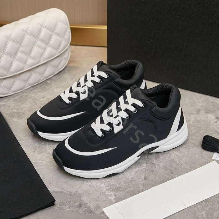 Men Women Suede Casual Shoes Designer Shoes Classic Calfskin Sneakers Reflective Trainer Platform Sneaker Print Leisure Shoe 35-46