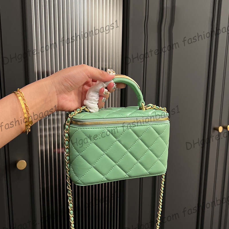 23SS Womens Green Designer Lambskin Vanity Box Bags With Mirror Top Metal Handle Totes Classic Mini Card Holder Gold Cosmetic Case222f