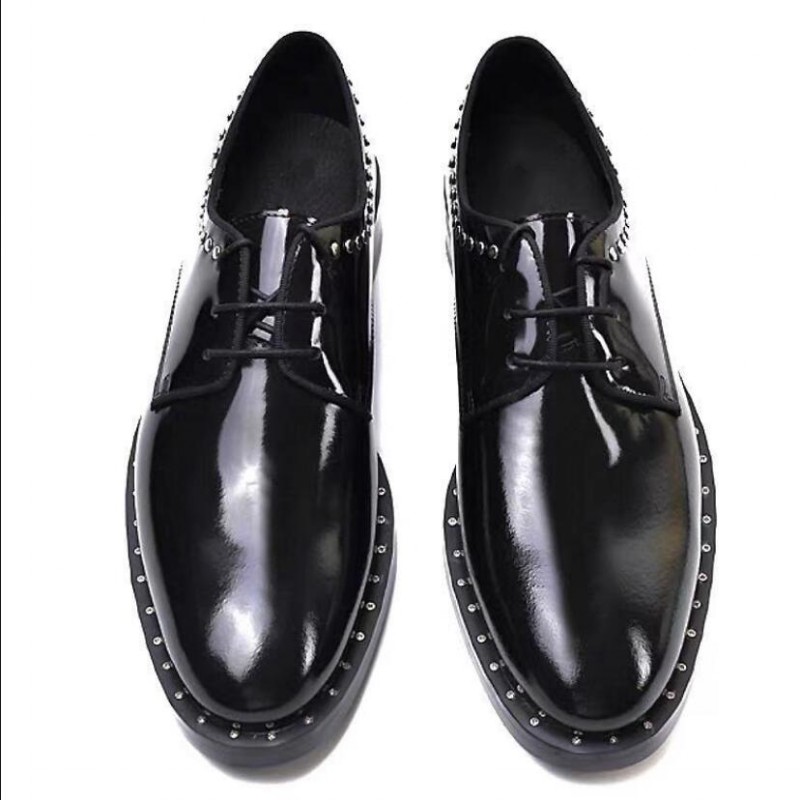 Черные заклепки формальная бизнес -обувь патентная кожа
