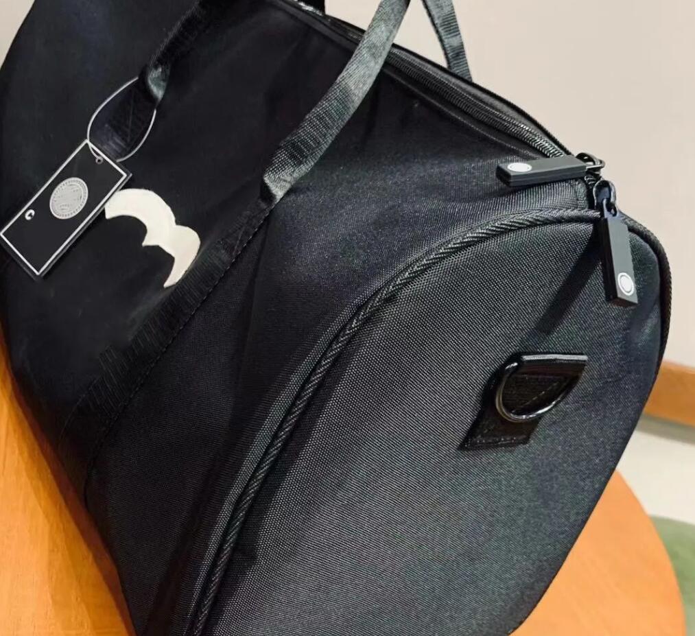 Homens de moda de luxo homens de alta qualidade Bolsas de designers de designers bolsas esportivas de grande capacidade