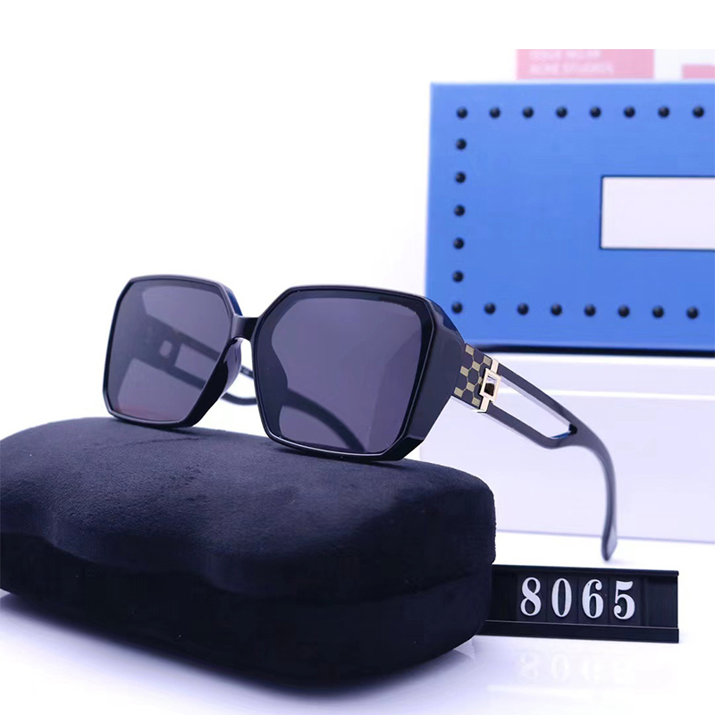 Designer Sunglass Fashion Sunglasses with Spots for Women Men BeachSun glass Luxury Brand Goggle Adumbral 5 Color Option Eyeglasses
