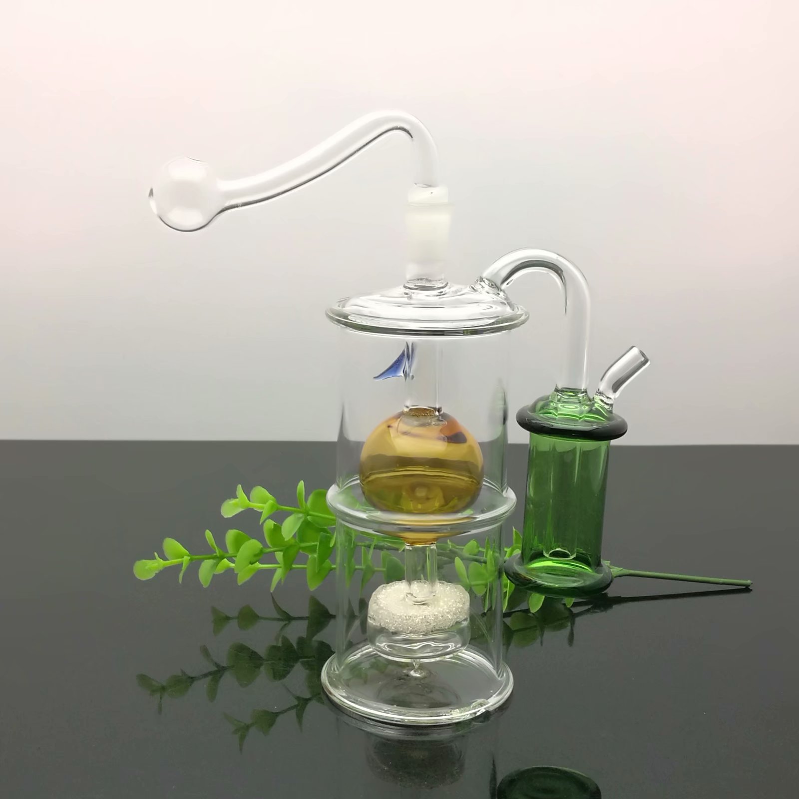 Tubi di fumo in Europa e in America Narghilè Bong Glass Rig Oil Water Bong Classico vetro esterno con nucleo di sabbia Filtro Bottiglia di fumo d'acqua