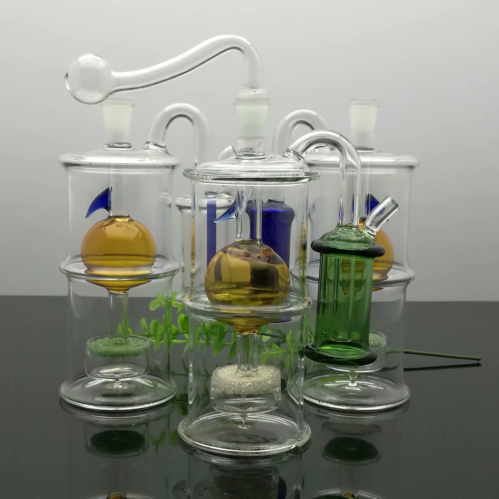 Tubi di fumo in Europa e in America Narghilè Bong Glass Rig Oil Water Bong Classico vetro esterno con nucleo di sabbia Filtro Bottiglia di fumo d'acqua