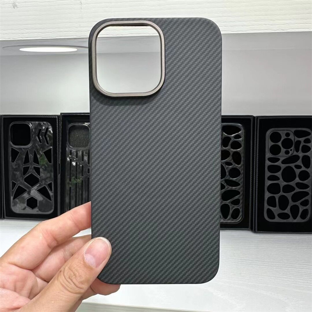 Coque aramide en fibre de carbone véritable véritable magnétique pour iPhone 14 13 Pro Max couverture sans fil avec anneau en métal