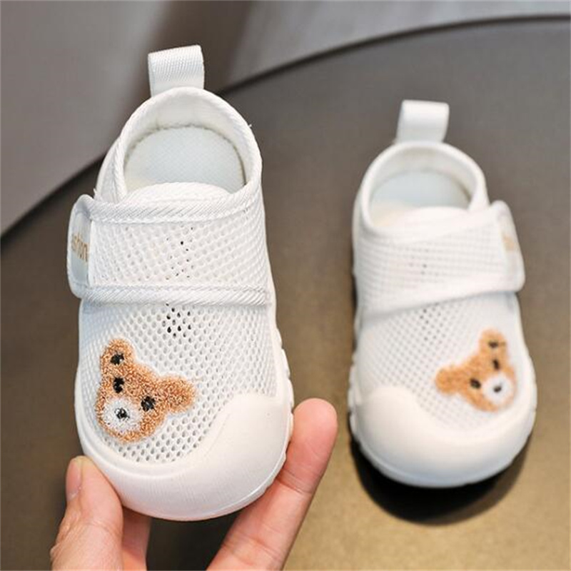 Bear Baby First Walkers Boys Girls Sandalen mode zachte wieg schoenen peuter baby sneakers ademende mesh kinderen buiten atletische schoenen