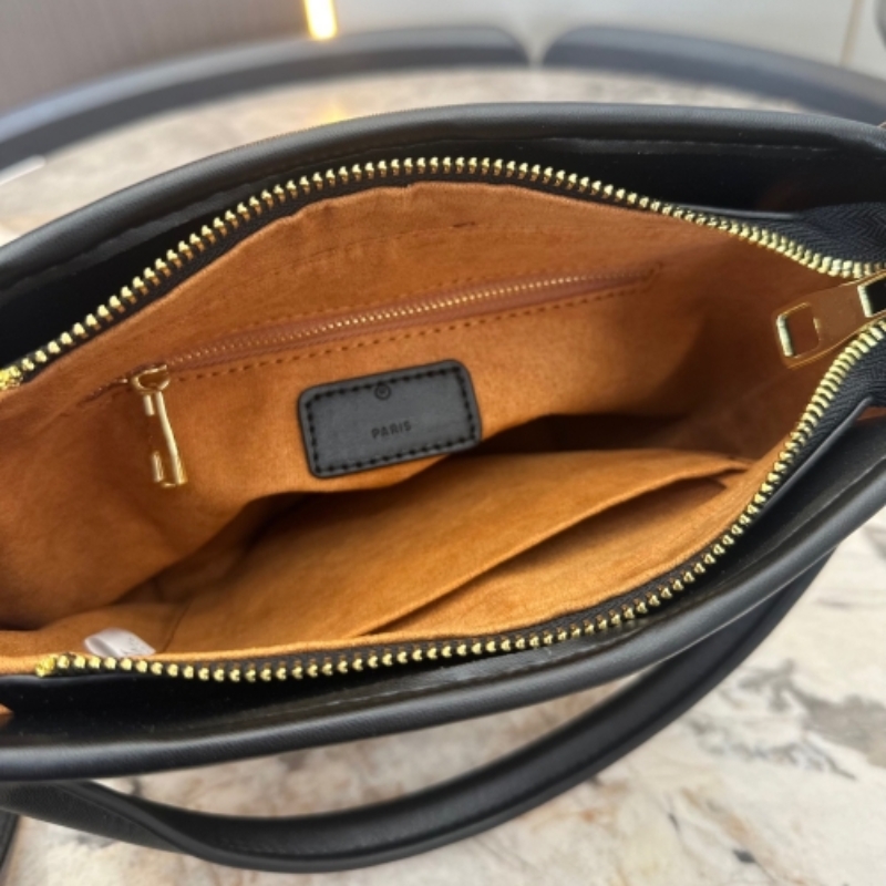 Дизайнерская сумка с тотацией женщин сплетенная сумочка летняя пляжная сумка 2023 Новая приморская трава сплетенная сумка для пастырского стиля.