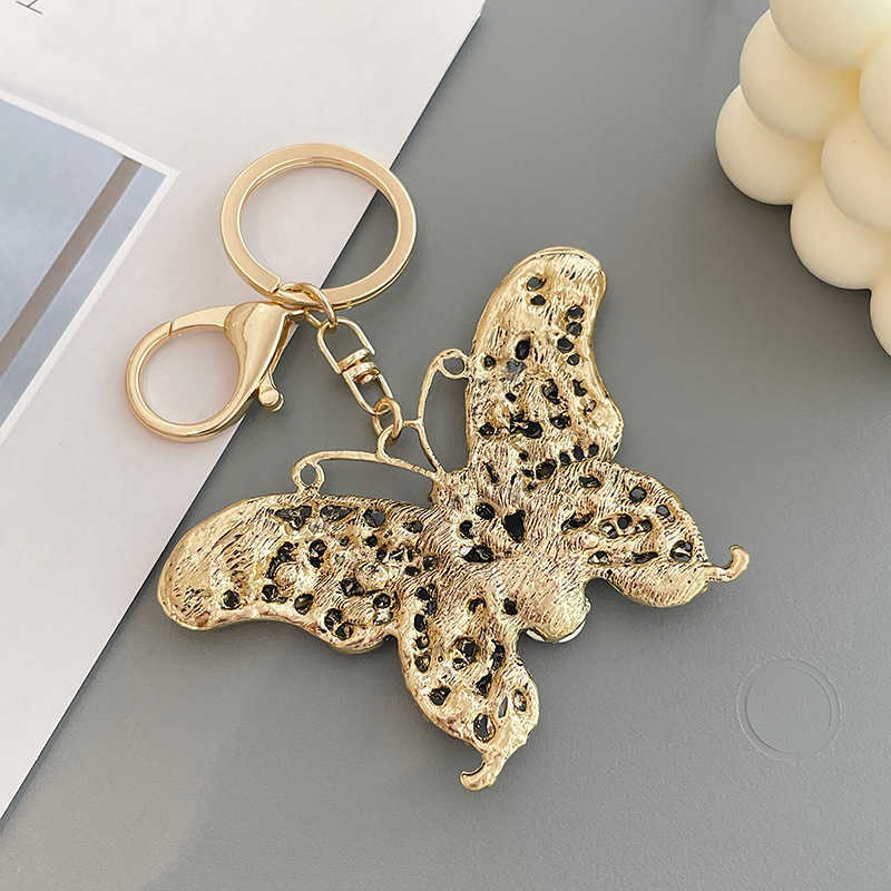 Keychains Sweet Water Diamond Butterfly Keychain Cute Fashion Sparkling Crystal Insect Charm Pendant Handbag Accessories Keyring Jewelry G230526