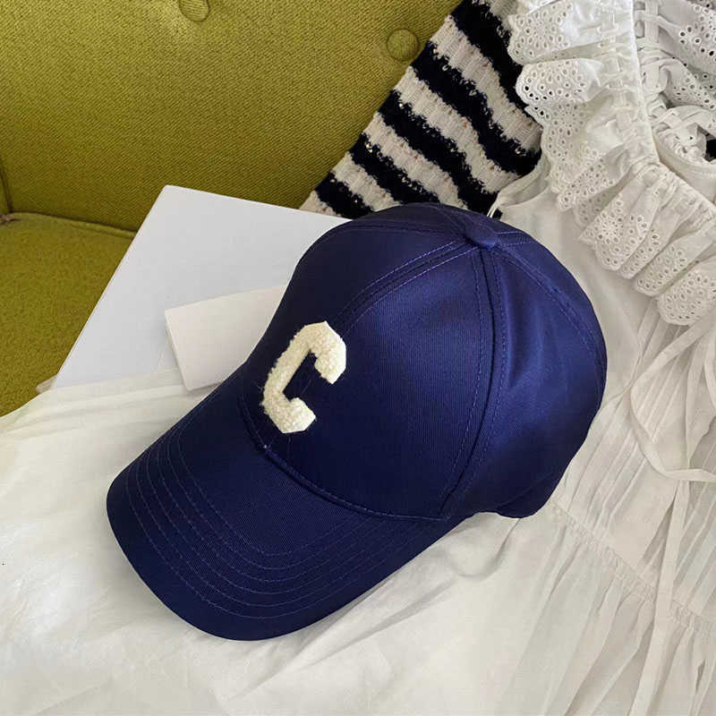 Ball Caps Designer 2023 Trend Luksusowa litera baseballowa czapka dla kobiet Czarna C Bawełna wiosna Lato Rekret Sunshade Uan9