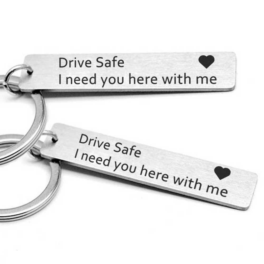 Nouveau lecteur sûr porte-clés de voiture mode porte-clés porte-clés accessoires cadeaux pour Couples amoureux famille voiture style mot porte-clés