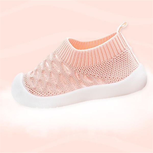 Chaussures antidérapantes d'intérieur pour enfants en maille fine d'été douces et confortables bébé premières chaussures de marche