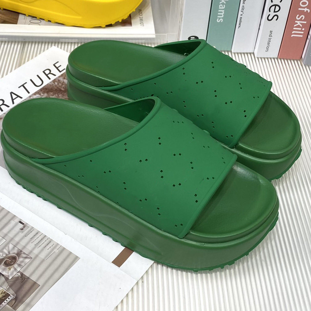 أزياء منصة المرأة مثقبة مزدوجة G Slippers Summer Shoe Designer Womens Rubber Sandal Vintage Macaron Color Platform