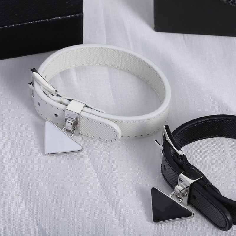 P Bracelet Mens Bracelets Black White Bangle For Women Designer Bracelets Top Leather Bangles With Steel Triangle Charms Luxury Jewelry