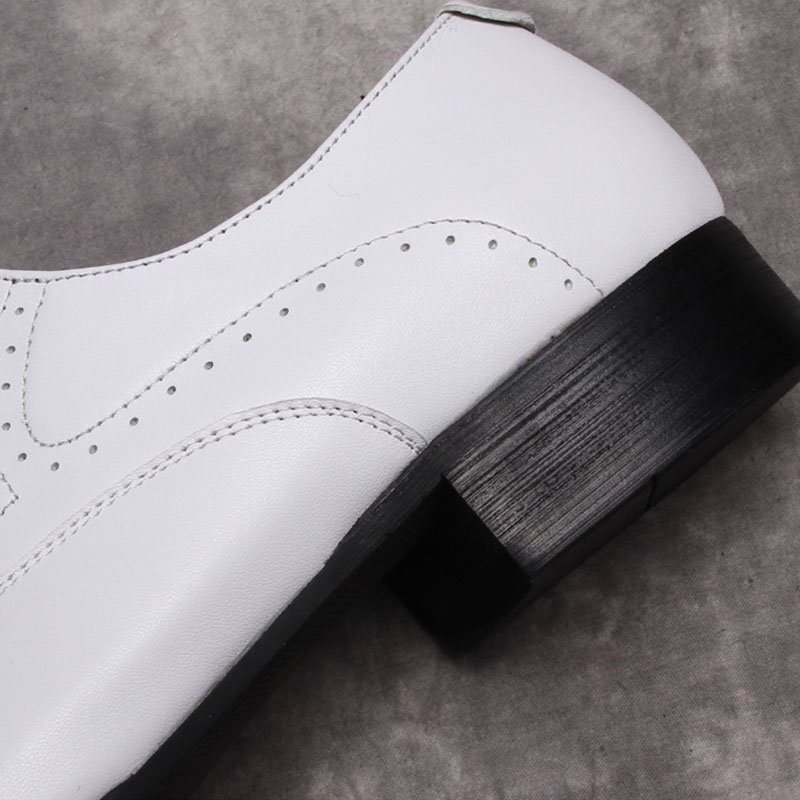 Handgjorda herrar Hela Oxfords Pointy Toe äkta läderklänningskor Bruna svarta affärsskor Bröllop Formella skor för män