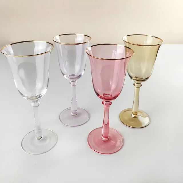 300ml Bicchiere da vino colorato calice bicchiere da vino rosso Champagne Saucer cocktail Swing Cup la festa nuziale KTV Bar moda creativa