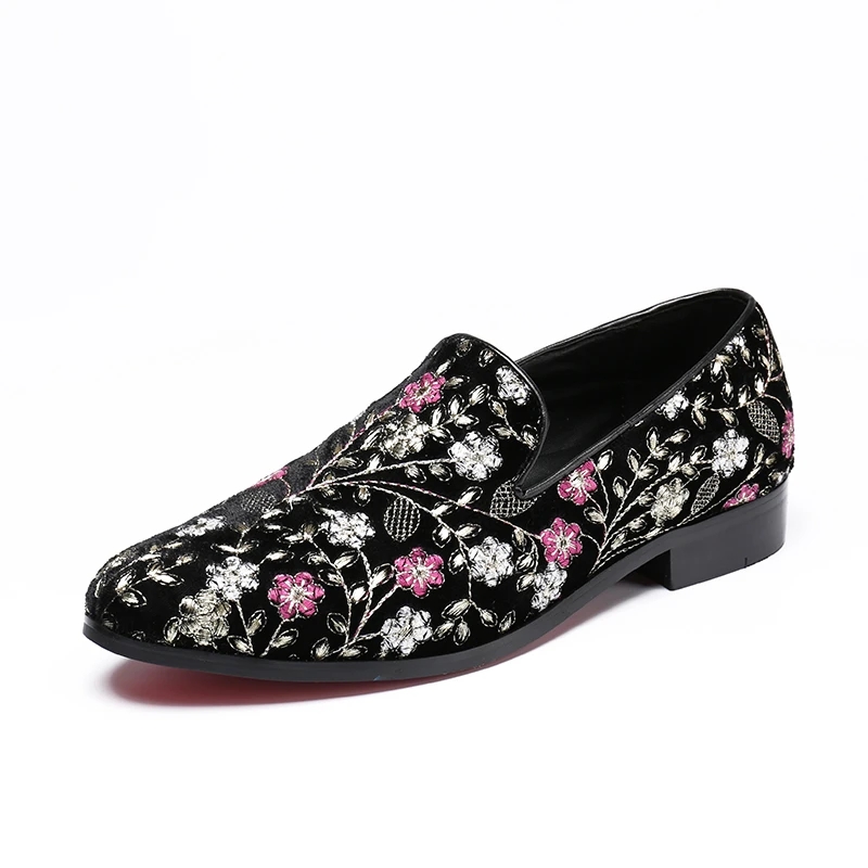 2023 Fashion Slip on Round Toe Flats Shoes Chinese Style Embroidery Casual Shoes Elegant Real Leather Male Loafers Shoes