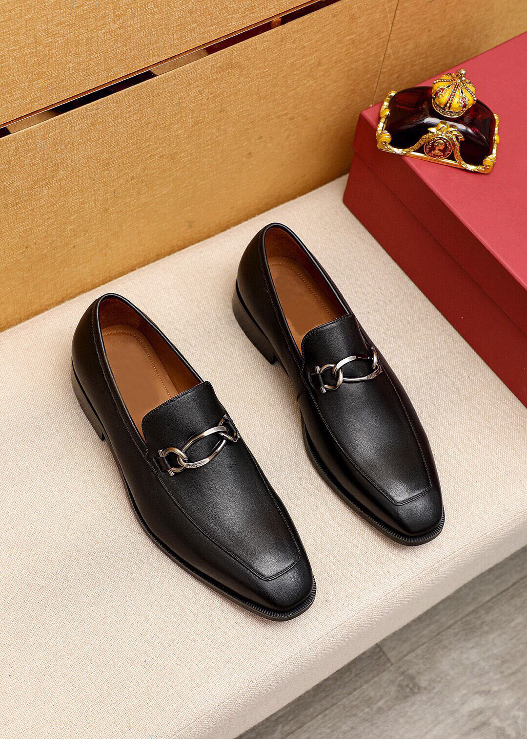 2023 Mens Designer Dress Shoes Brand Slip On Formal Business Oxfords Male Handmade Wedding Party Loafers Storlek 38-45