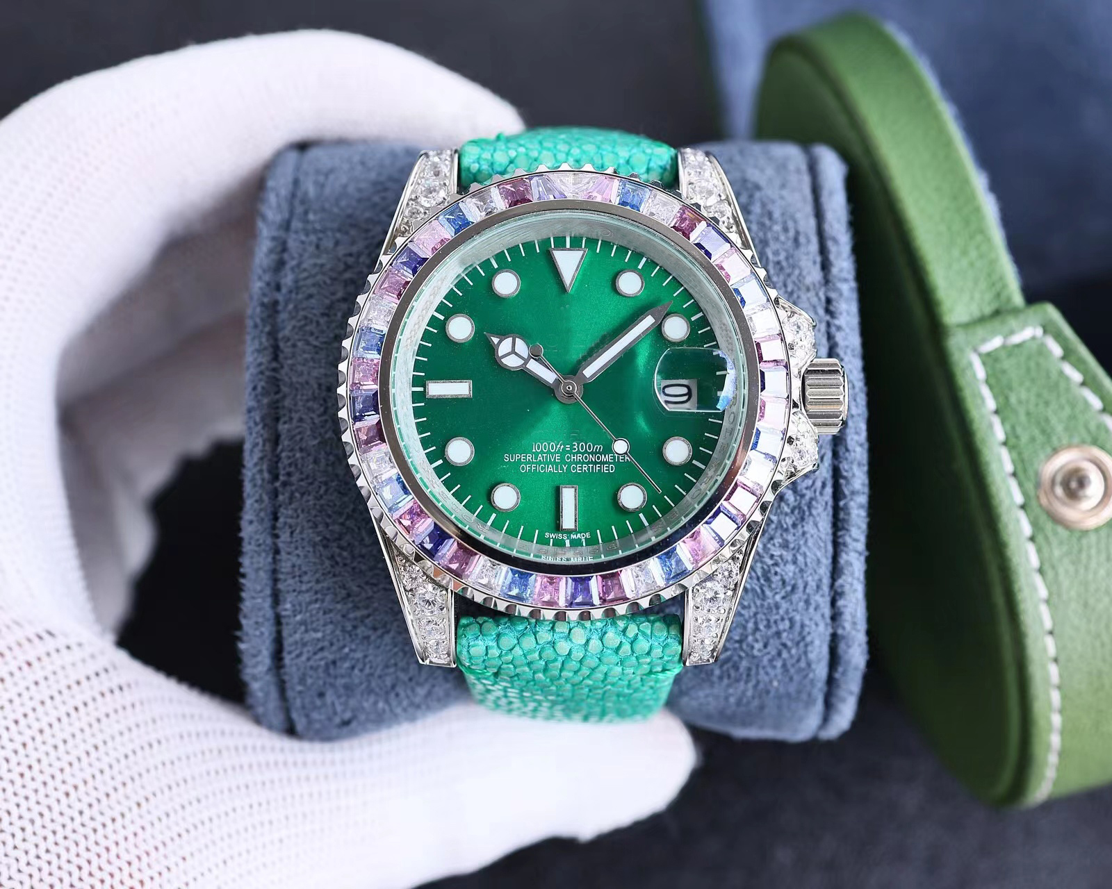 New M126679 Mens Watches Swiss Automatic Mechanical Wristwatches Super luminous Polychromatic Diamond Bezel Sapphire Crystal mens designer watches