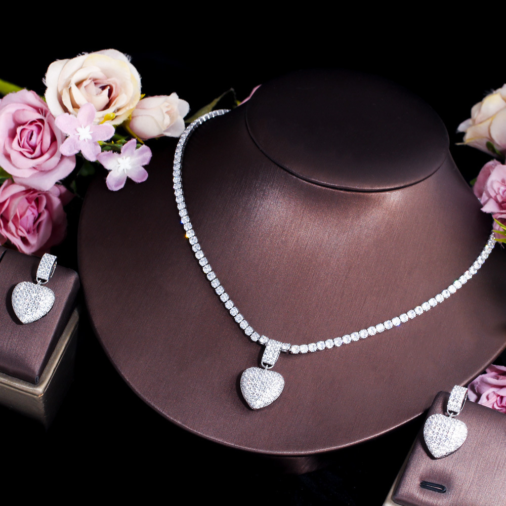 Queen Heart Lab Diamond Jewelry Set 14k Gold Filled Party Wedding Earrings Halsband för kvinnor Bridal Engagement Smyckespresent