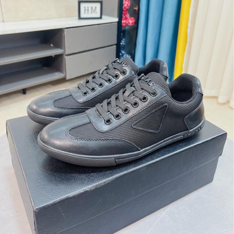 Fashion Dress Shoes Men FLY BLOCK Running Sneakers Non-Slip Light Bottoms Italy Popular Low Tops Rubber Weave Leather Design Casuals Comfor Athletic Shoes Box EU 38-45