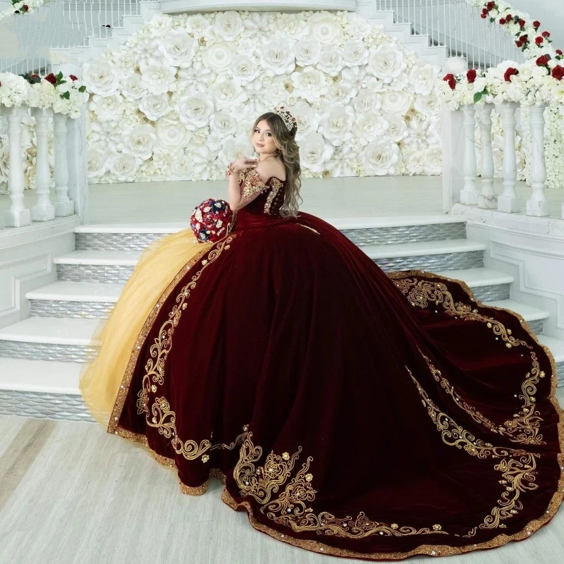 Burgundy Velvet Quinceanera Dresses 2023 Gold Embroidery Beading Luxury Mexican Girls Sweet 16 Birthday Prom Gowns