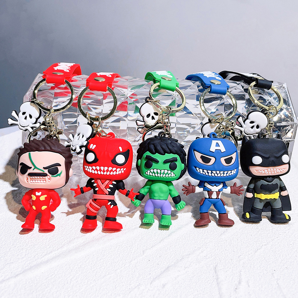 Ghost Face Super Hero Keychain Black Version Captain Green Giant Spider Hero Doll Holiday Gift grossist