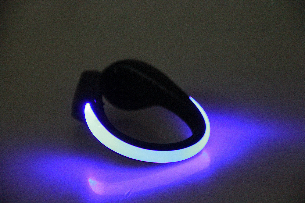 Clip scarpe luminose a LED a i Clip scarpe da ciclismo all'aperto Bicicletta a LED Clip scarpe da corsa notturna Clip scarpe di sicurezza Spia sport in bicicletta