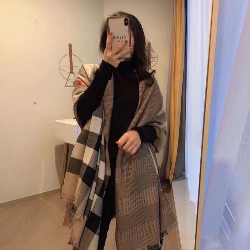 Scarf Classic Designer Scarf 2023 New Plaid Scarf Warm Camel Fashion Letter Plaid Cashmere Fabric Soft Feel Gift