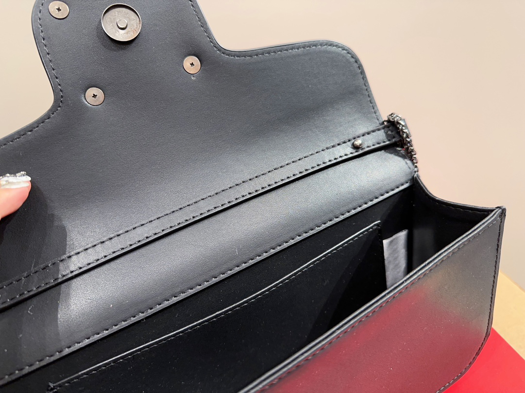 Genuine Leather Shoulder Bags Luxury Designer LOCO Handbags New Fashion CALFSKIN Bag Lady Chain Cross Body 20/27cm