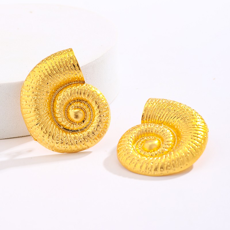 Desinger Big Conch Metal Shell Studs For Women Trendy Charms Daminie Biżuteria Moda Kobieta