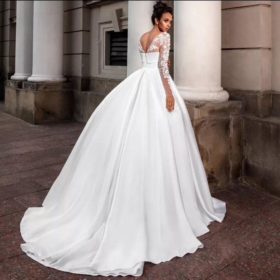 Modest White Satin A Line Scoop Wedding Dresses Jewel Neck Cap Long Sleeves Princess Bridal Ball Gowns Vestidos de Novia YD