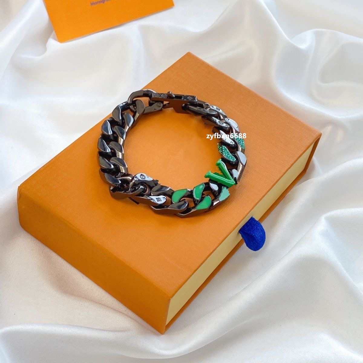 23 Pulsera apagada Diseñador de joyería Pulsera de diseñador Monograma para hombres y mujeres Cadena cubana París Punk Moda Versátil Regalo de compromiso 15 estilos