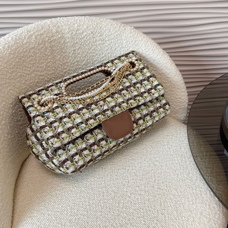 Famous French Designer Solid Color Women Handbag New Fashion Pearl Chain Single Shoulder Bag Double Letter High Quality Woolen woolen Fabric Crossbody bag