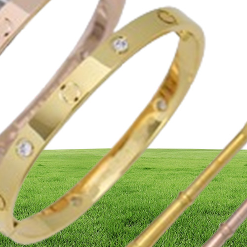 Bracelet en diamants d'or pour femmes Bracelet personnalisé pour hommes de créateurs de bijoux de qualité en alliage de titane résistant à la sueur se décolorent resi9339875