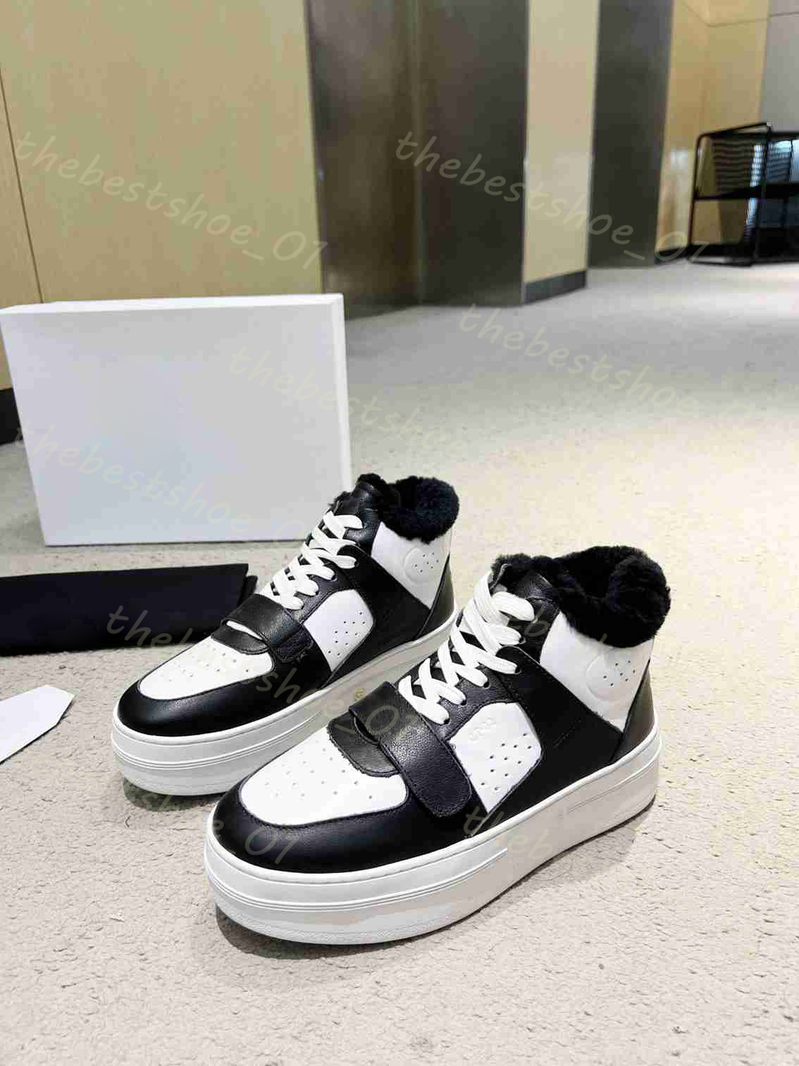 Designer Casual Chaussures Triple Noir Blanc Polyvalent Confort All-Star Performance Extraordinaire Femmes Baskets En Cuir De Veau Baskets En Plein Air De Haute Qualité